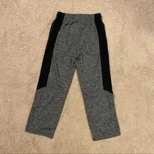 Old Navy Active boys size M (8) go dry